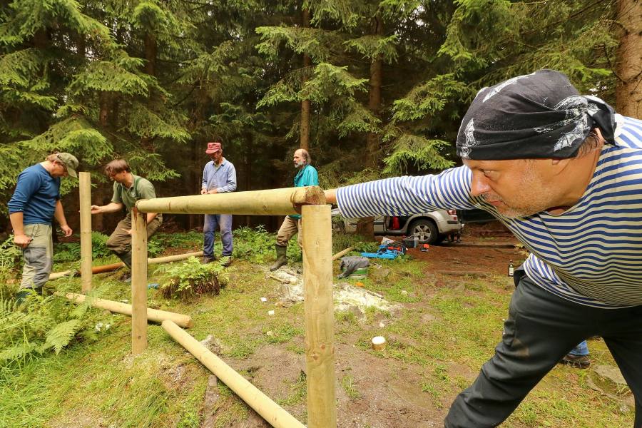 Tvorba dřevěné oplocenky 200 cm a více